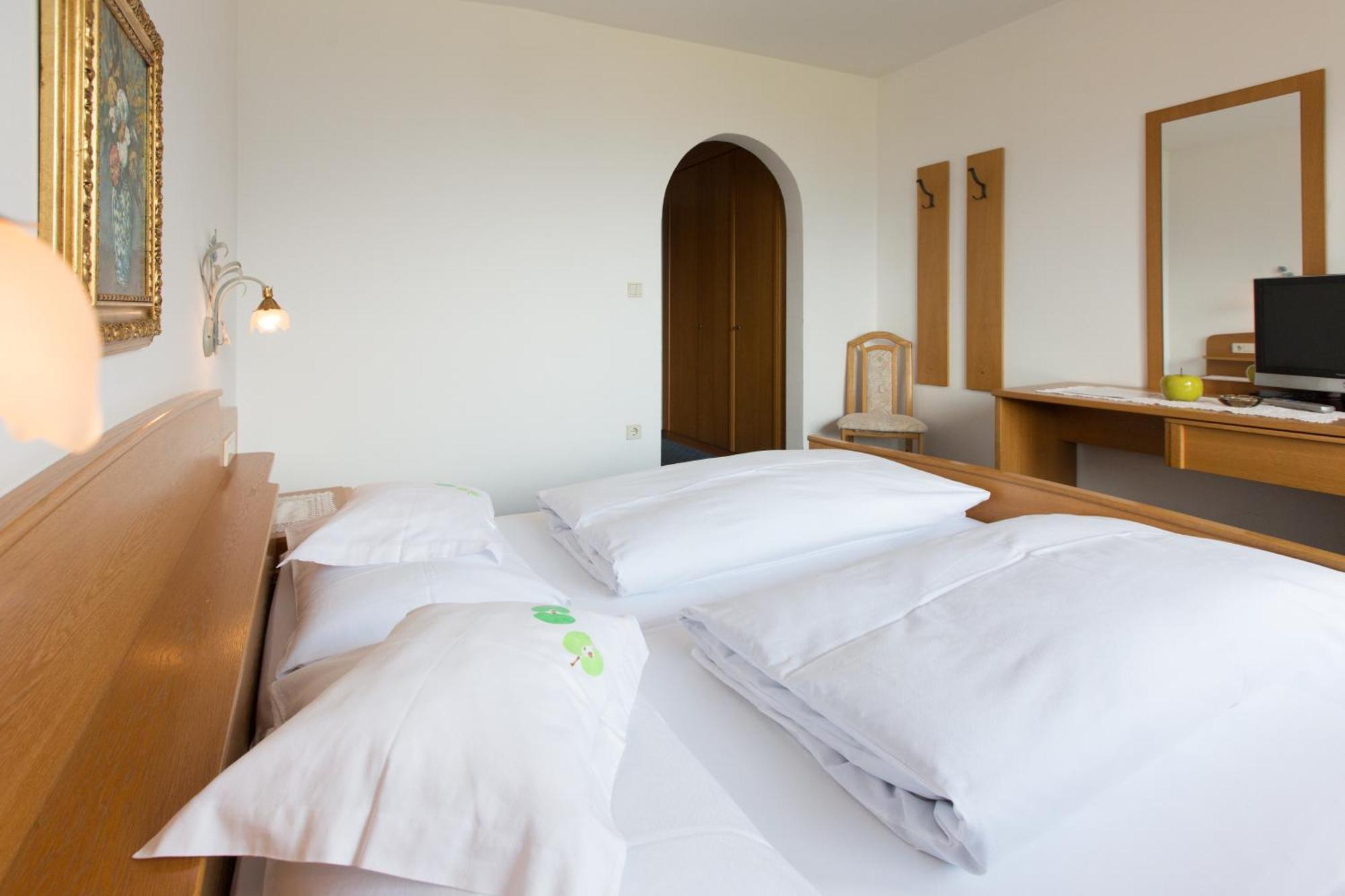 Bed and Breakfast Linghof Тироло Экстерьер фото